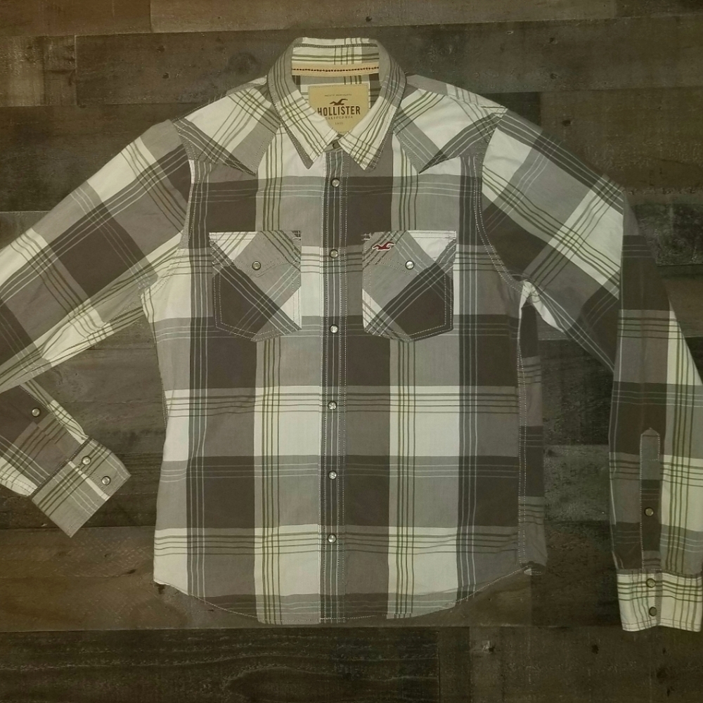 Hollister Pearl Snap Western Style Casual Buttondown Shirt